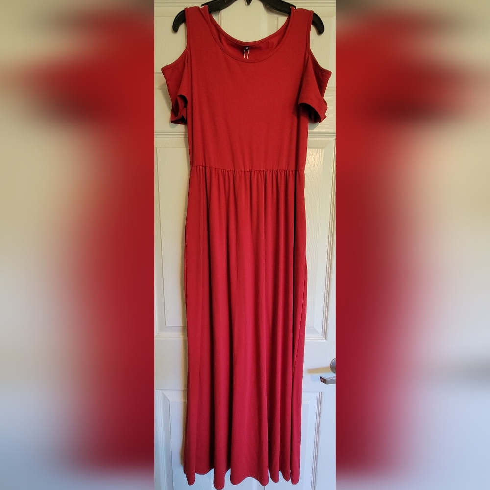 Red cold shoulder maxi dress
